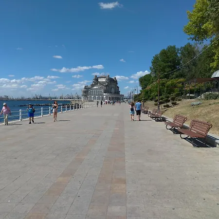 Apartment Promenada Cazino, Ideal Pt Familii Cu Copii, 10 Min Pe Jos Pana La Plaja