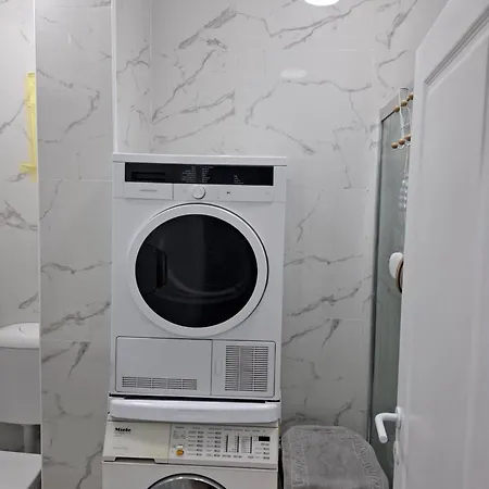 Apartment Apartament 3 Camere, Ideal Pt Familii Cu Copii, Langa Cazino, Acvariu, Port, Plaja, Piata Ovidiu *